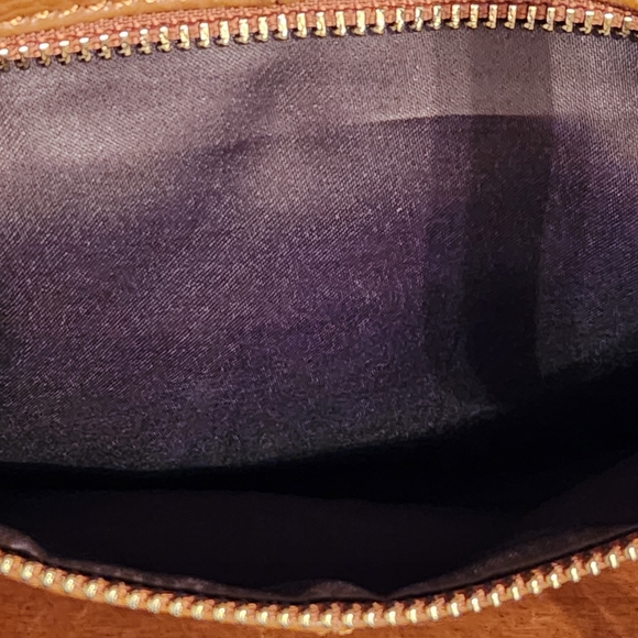 Kattee Leather Soft Leather Shoulder Handbag - Picture 11 of 16